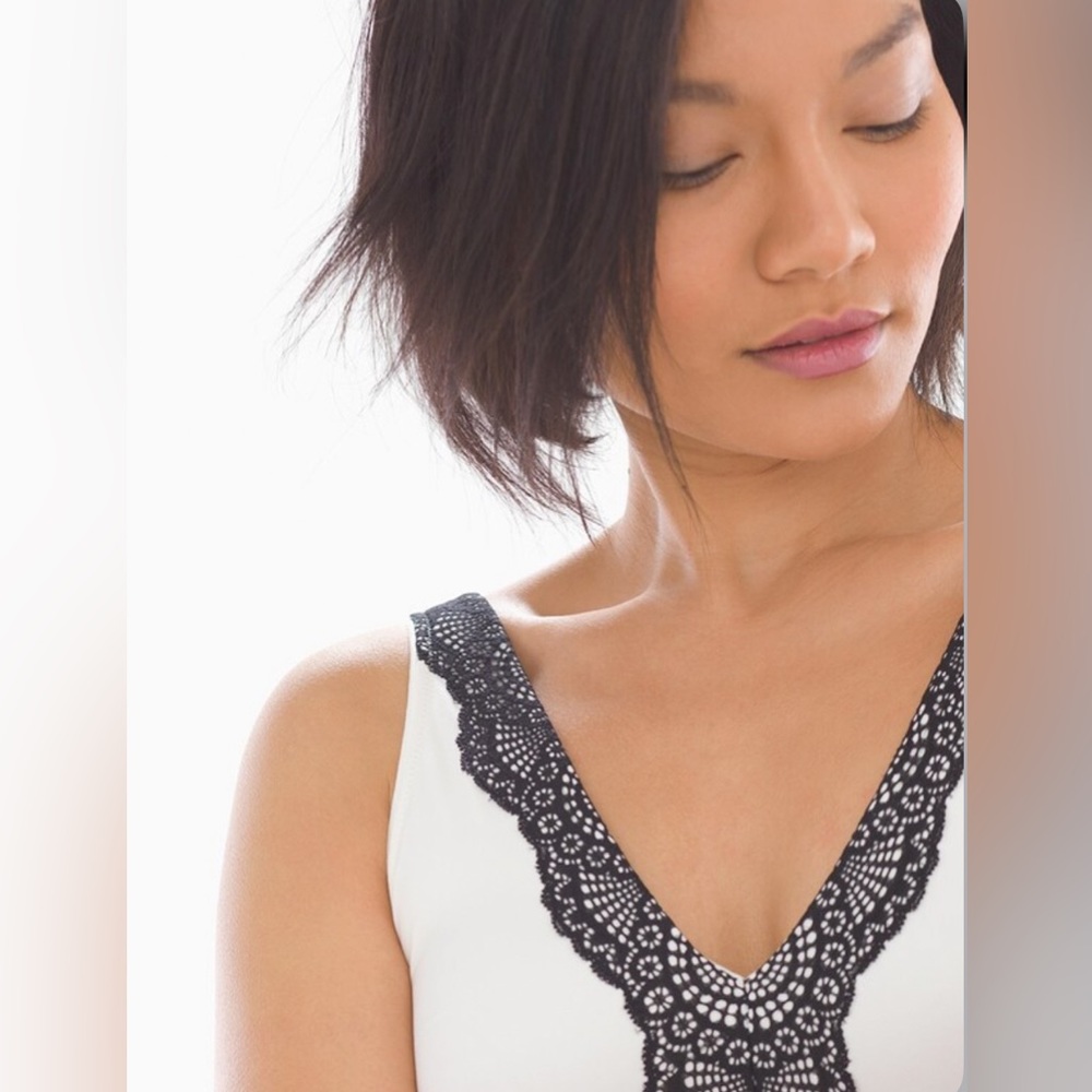 Soma “Embraceable Wireless” unlined geo lace in gray ink/ ivory foil - Picture 2 of 8